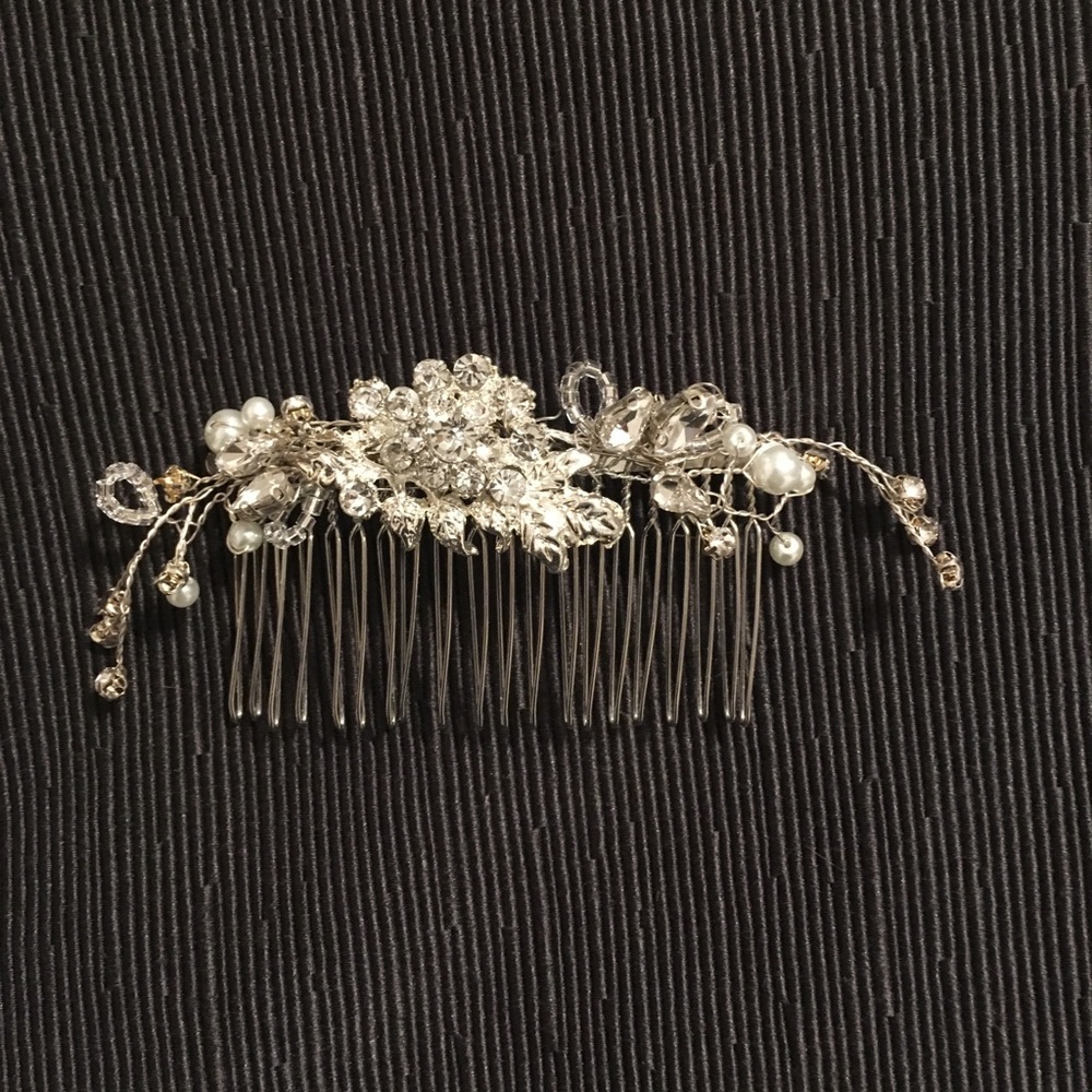 Sturdy handmade bridal comb